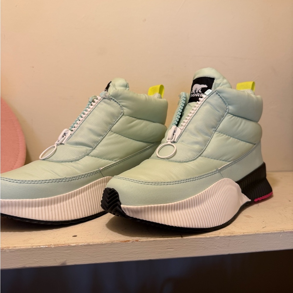 Sorel Sneakers